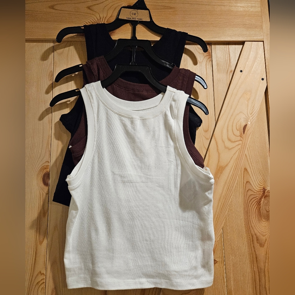 Urban Rebel 3-pack Women's Cropped Tank Tops in White, Brown, and Black